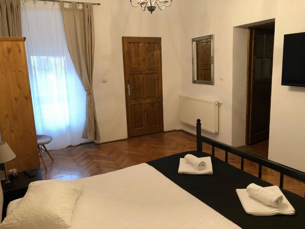 Отель Poet Pastior Residence Сибиу