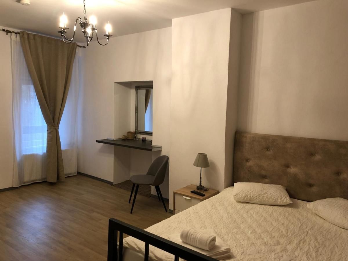 Отель Poet Pastior Residence Сибиу