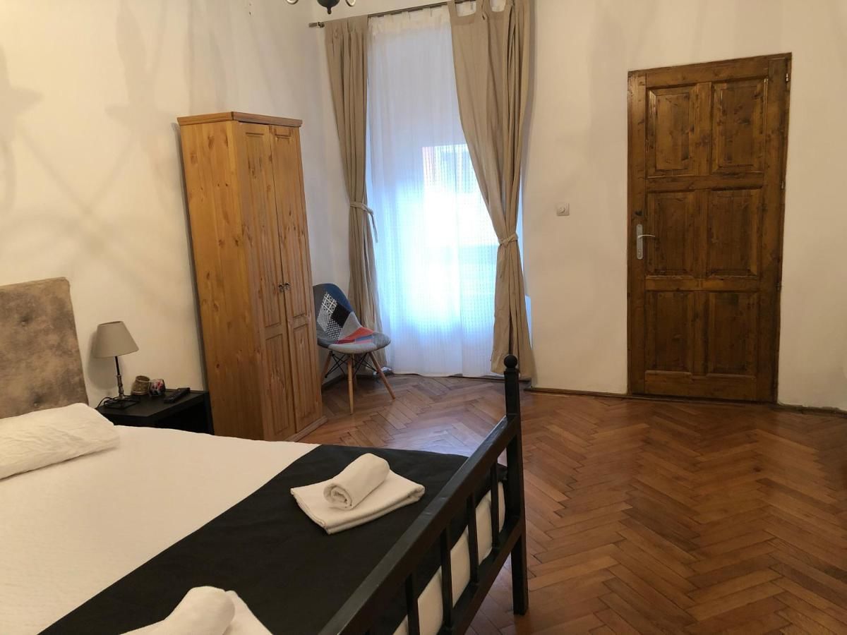 Отель Poet Pastior Residence Сибиу